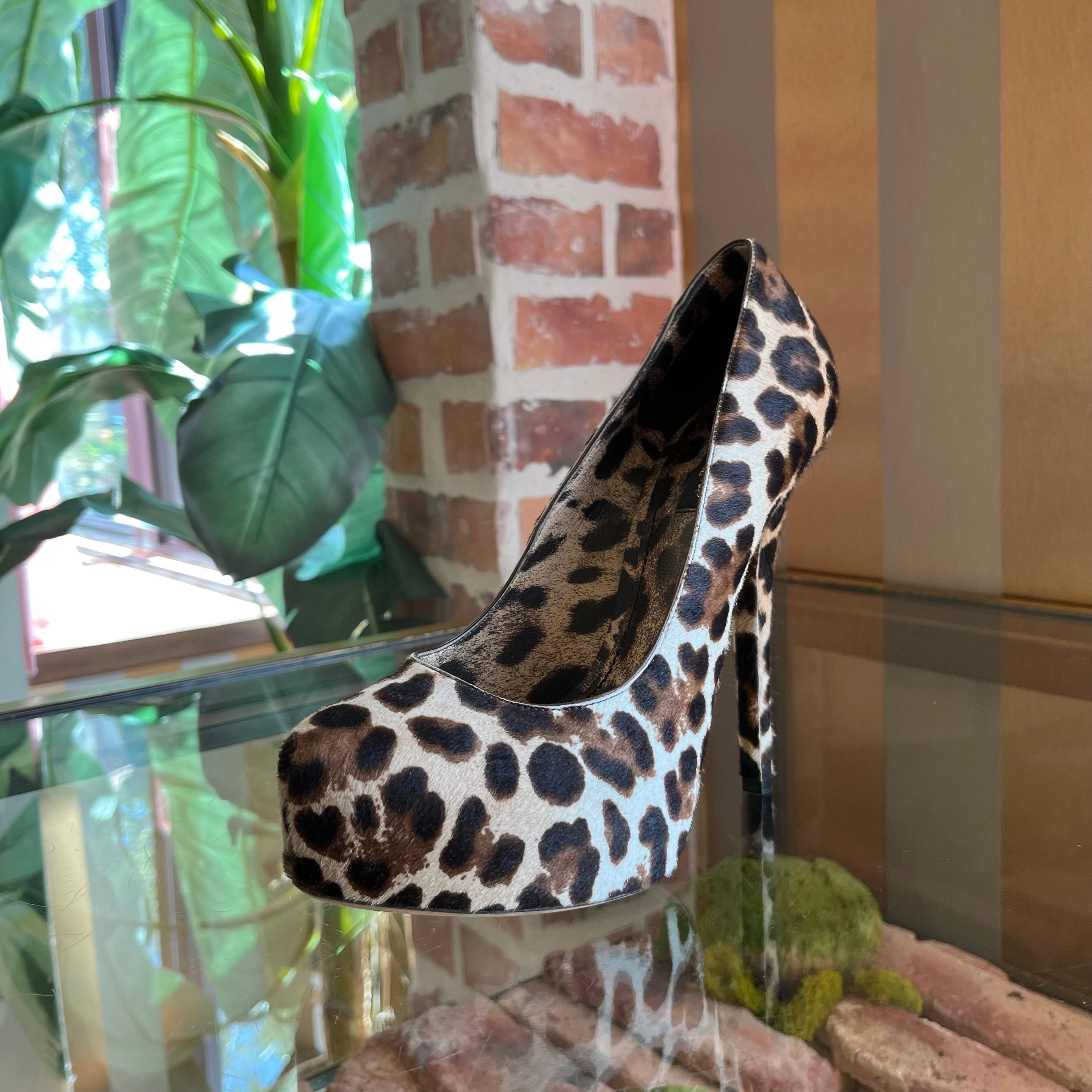 DOLCE&GABBANA Leopard Pony Hair Platform Pumps SZ38.5(8.5US) TS3921
