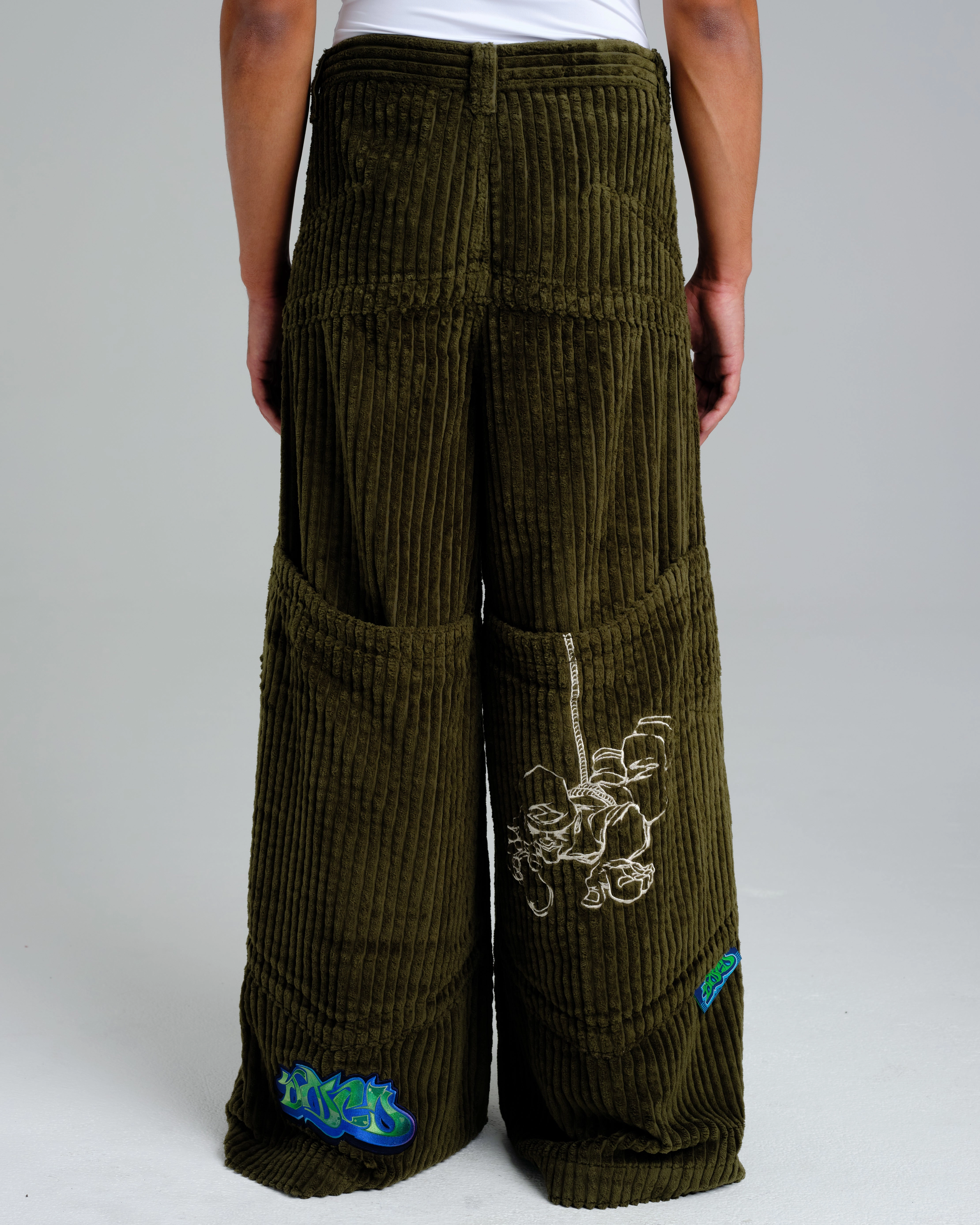 Hangin'. 34. 2 Wale Corduroy. Moss.
