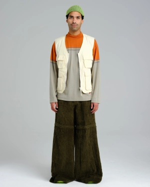Hangin'. 34. 2 Wale Corduroy. Moss.
