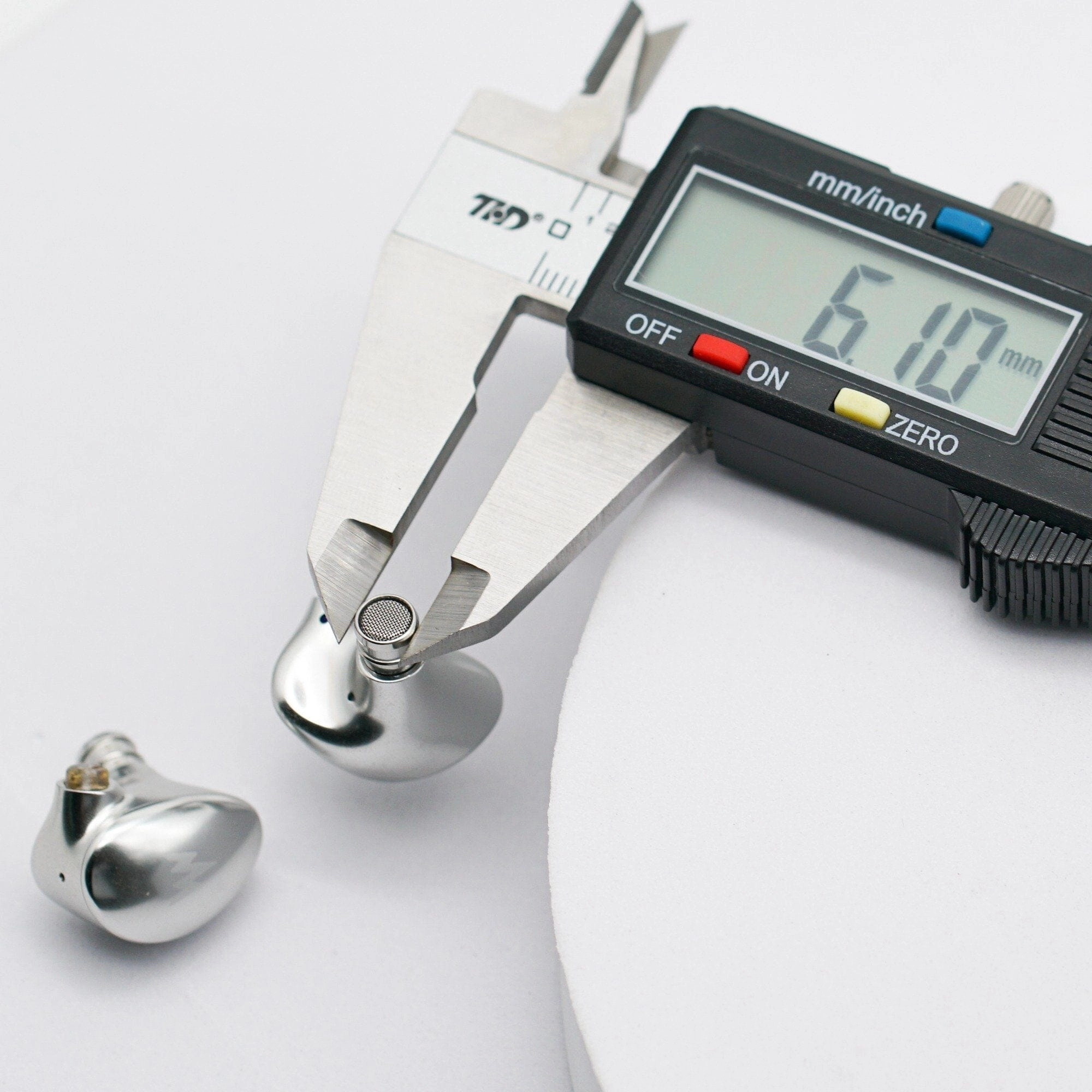 Whizzer HE03AL 1DD   2BA Hybrid 3 Way In Ear Earphone